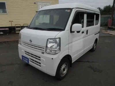NISSAN CLIPPER VAN 1