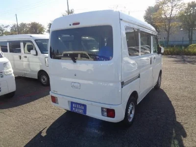 NISSAN CLIPPER VAN 2