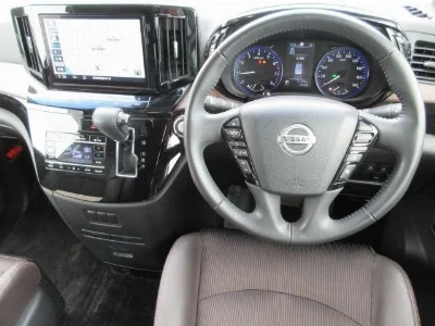 NISSAN ELGRAND 4
