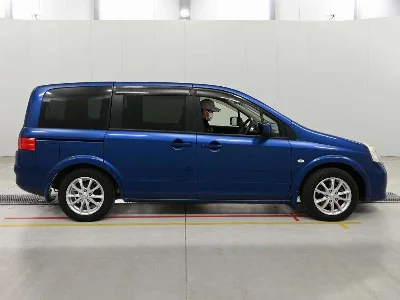 NISSAN LAFESTA 3