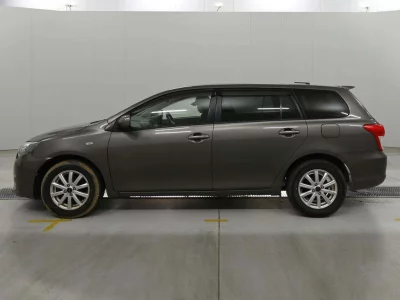 TOYOTA COROLLA FIELDER 3