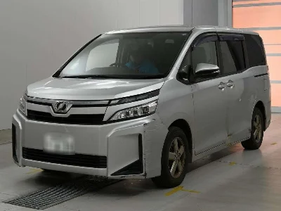 Статистика аукционов Toyota Voxy