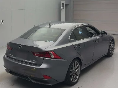Lexus IS300h