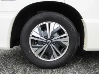 Цена авто Nissan Serena с аукционов Японии, номер кузова HFC27, пробег 32 000, оценка 8