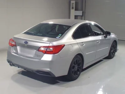 Subaru LEGACY B4