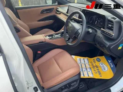 Toyota Crown Sport