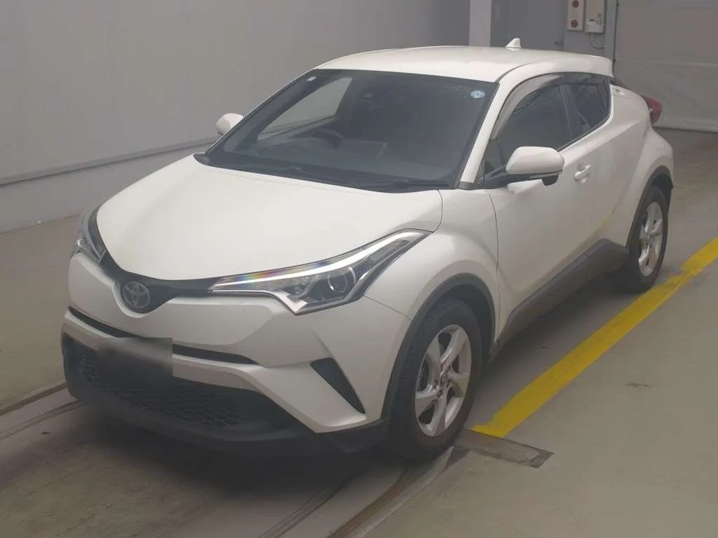 Toyota C-HR  с аукциона в Японии