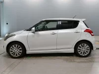 Цена авто Suzuki Swift с аукционов Японии, номер кузова ZC72S, пробег 172 000, оценка 2
