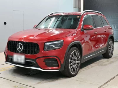 MERCEDES BENZ GLB