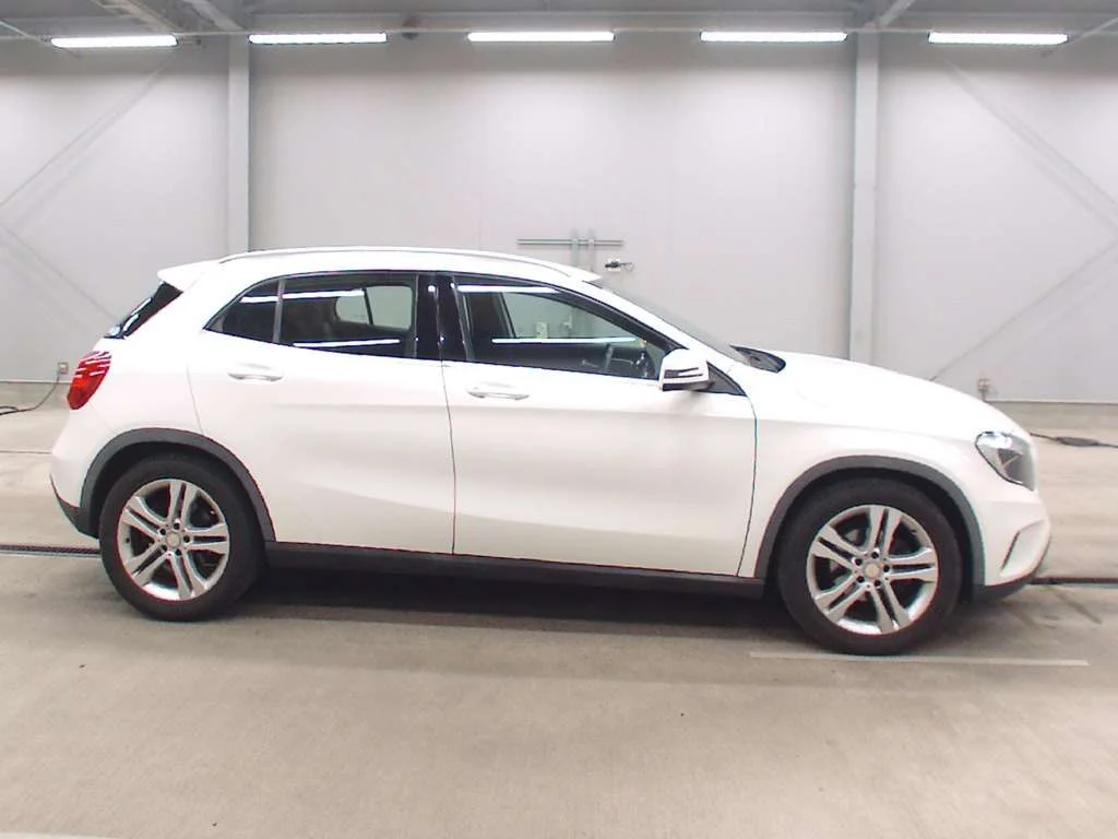 Mercedes-Benz GLA  с аукциона в Японии