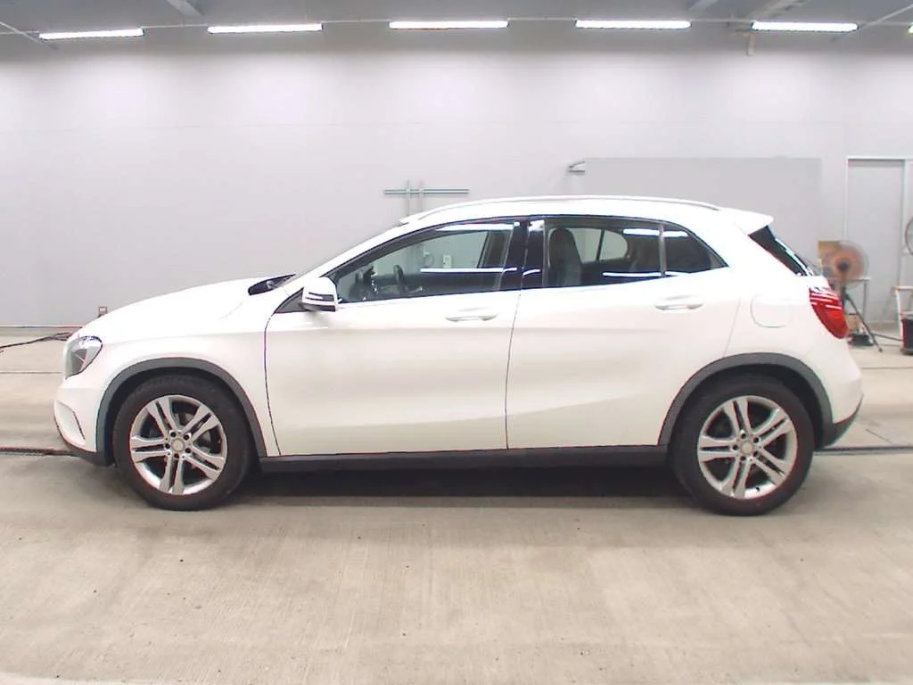 Mercedes-Benz GLA  с аукциона в Японии