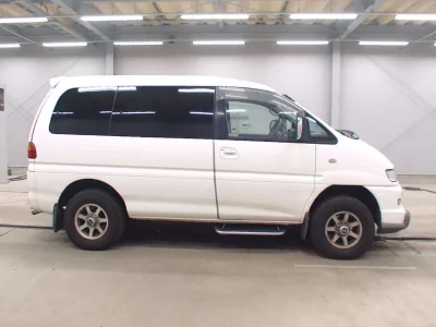 Mitsubishi Delica