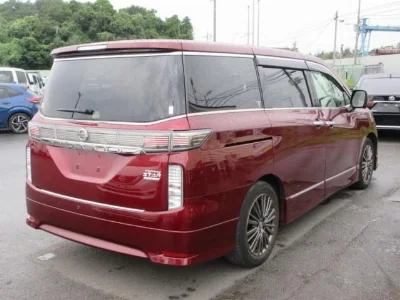 NISSAN ELGRAND 2