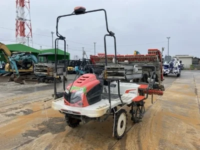 KUBOTA KUBOTA