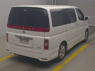 NISSAN ELGRAND 2