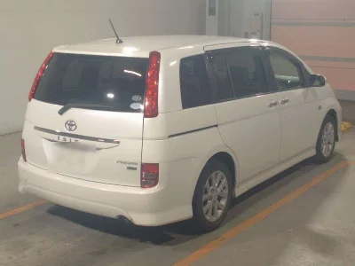 TOYOTA ISIS