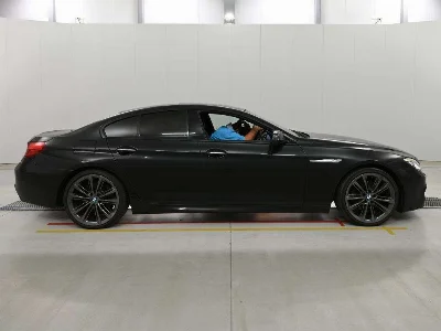 BMW 6 SERIES