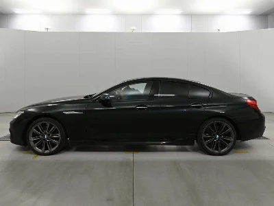 BMW 6 SERIES