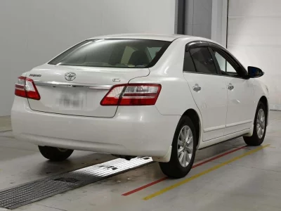 TOYOTA PREMIO