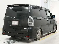 Цена авто Toyota Voxy с аукционов Японии, номер кузова ZRR70W, пробег 134 000, оценка 4