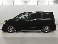 Цена авто Toyota Voxy с аукционов Японии, номер кузова ZRR70W, пробег 134 000, оценка 4