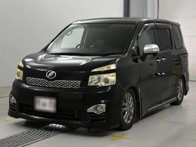 Статистика аукционов Toyota Voxy