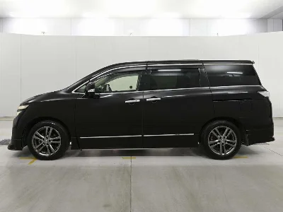 NISSAN ELGRAND 4