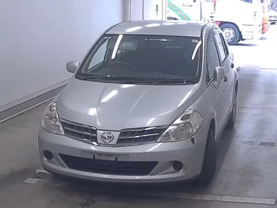 Nissan Tiida Latio