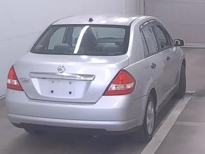 Nissan Tiida Latio