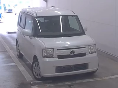 Toyota Pixis Space