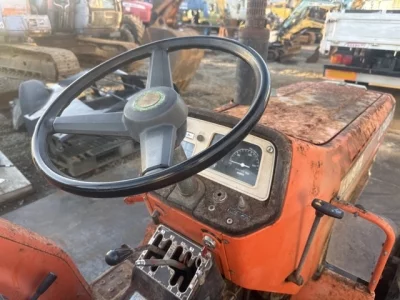 KUBOTA KUBOTA