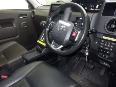 TOYOTA JPN TAXI