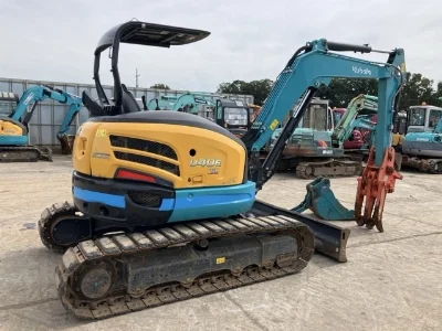 KUBOTA KUBOTA