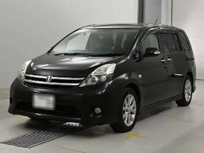 TOYOTA ISIS 1