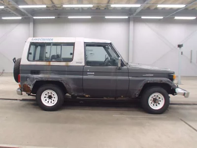 Toyota Land Cruiser