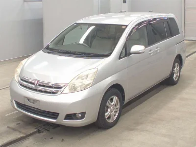 TOYOTA ISIS 1