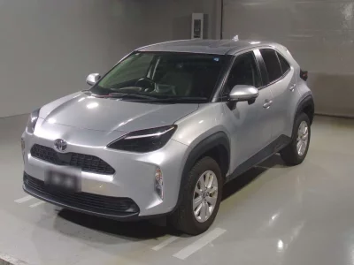 TOYOTA YARIS CROSS 1