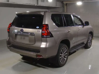 TOYOTA LAND CRUISER PRADO 2