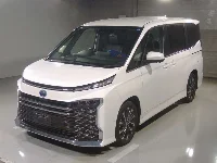 Цена авто Toyota Voxy с аукционов Японии, номер кузова ZWR90W, пробег 14 000, оценка 1
