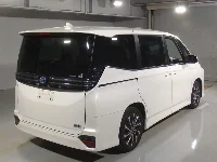 Цена авто Toyota Voxy с аукционов Японии, номер кузова ZWR90W, пробег 14 000, оценка 1