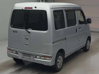 Toyota Pixis Van