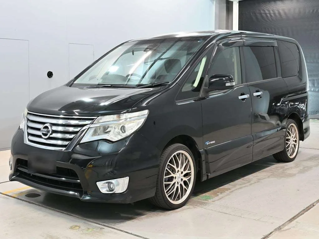 Nissan Serena 2015