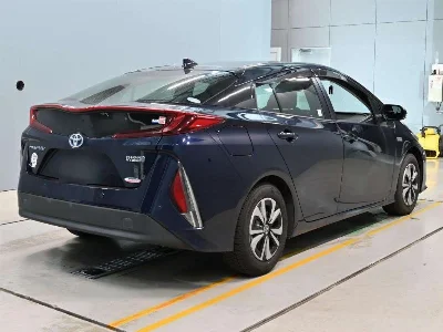 Toyota Prius PHV