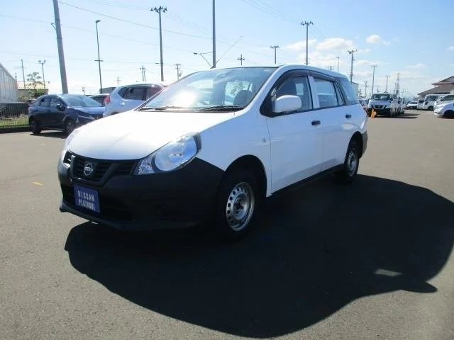 Nissan AD 2021