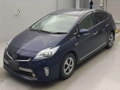 Toyota Prius PHV