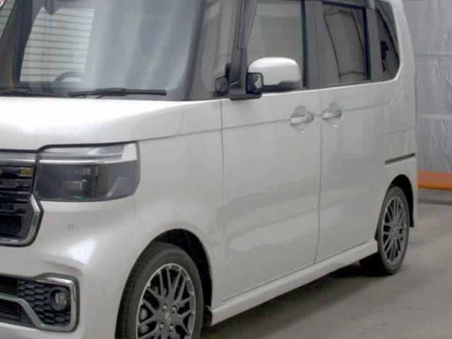 Honda N-Box  с аукциона в Японии
