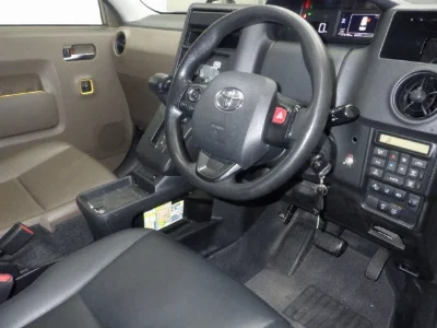 TOYOTA JPN TAXI