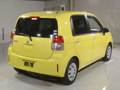 TOYOTA SPADE