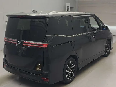 Статистика аукционов Toyota Voxy