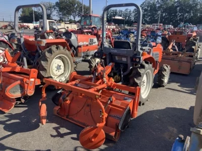 KUBOTA KUBOTA